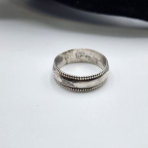Sterling silver ring sz 5.5